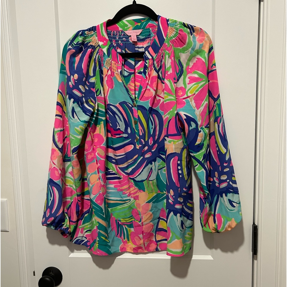 Lilly Pulitzer Elsa silk top. Size M.